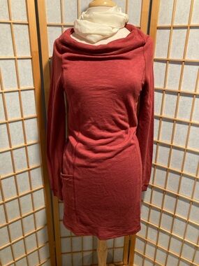 Horny Toad Red Cowl-Neck Dress (Item No. C31)